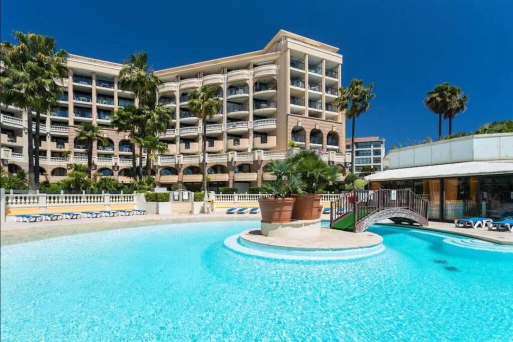 Vue Mer Vue Piscine *